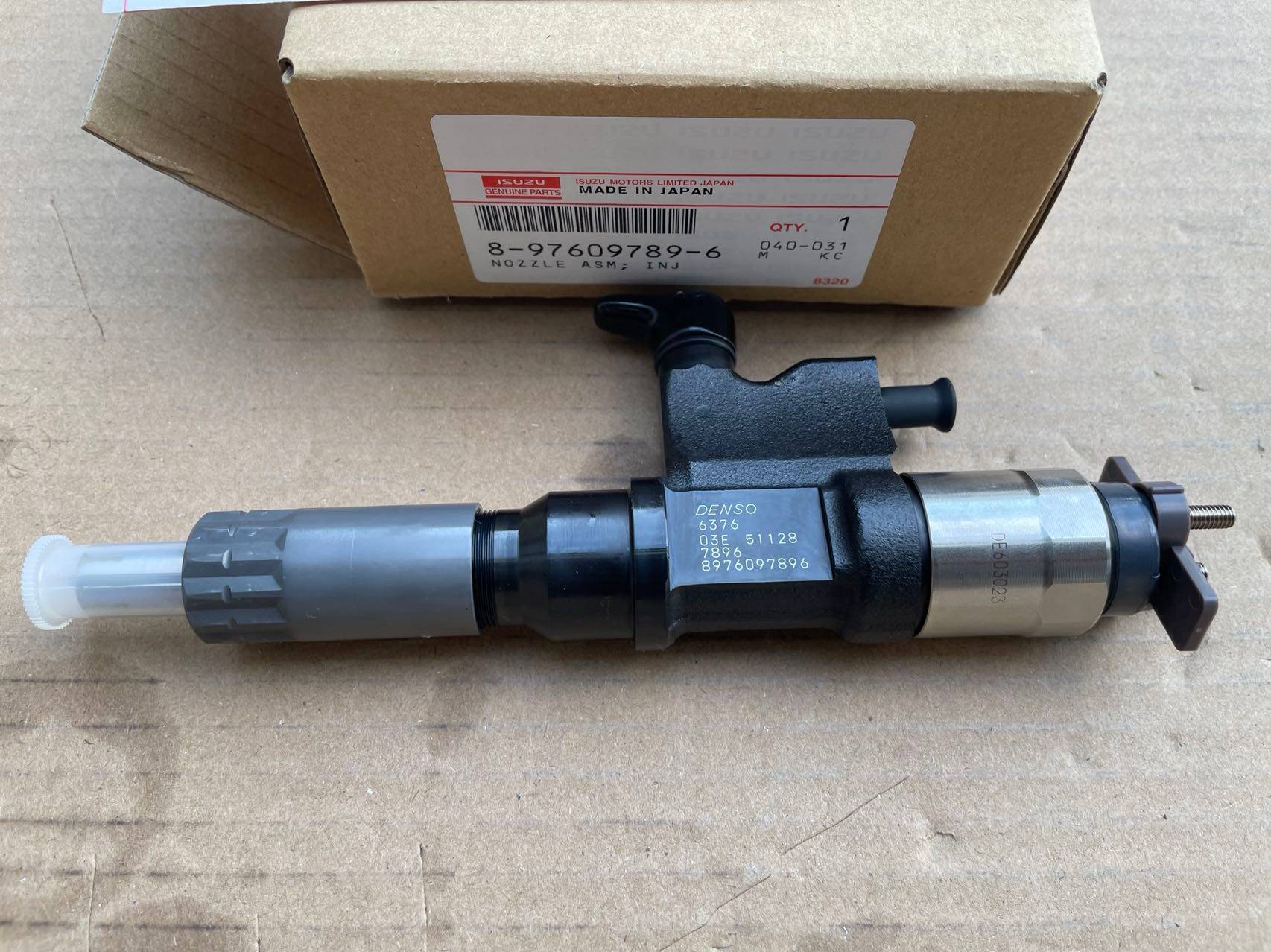 Isuzu Diesel Engine Fuel Injector Assemblies 095000-6376 Common Rail Injector 8-97609789-6