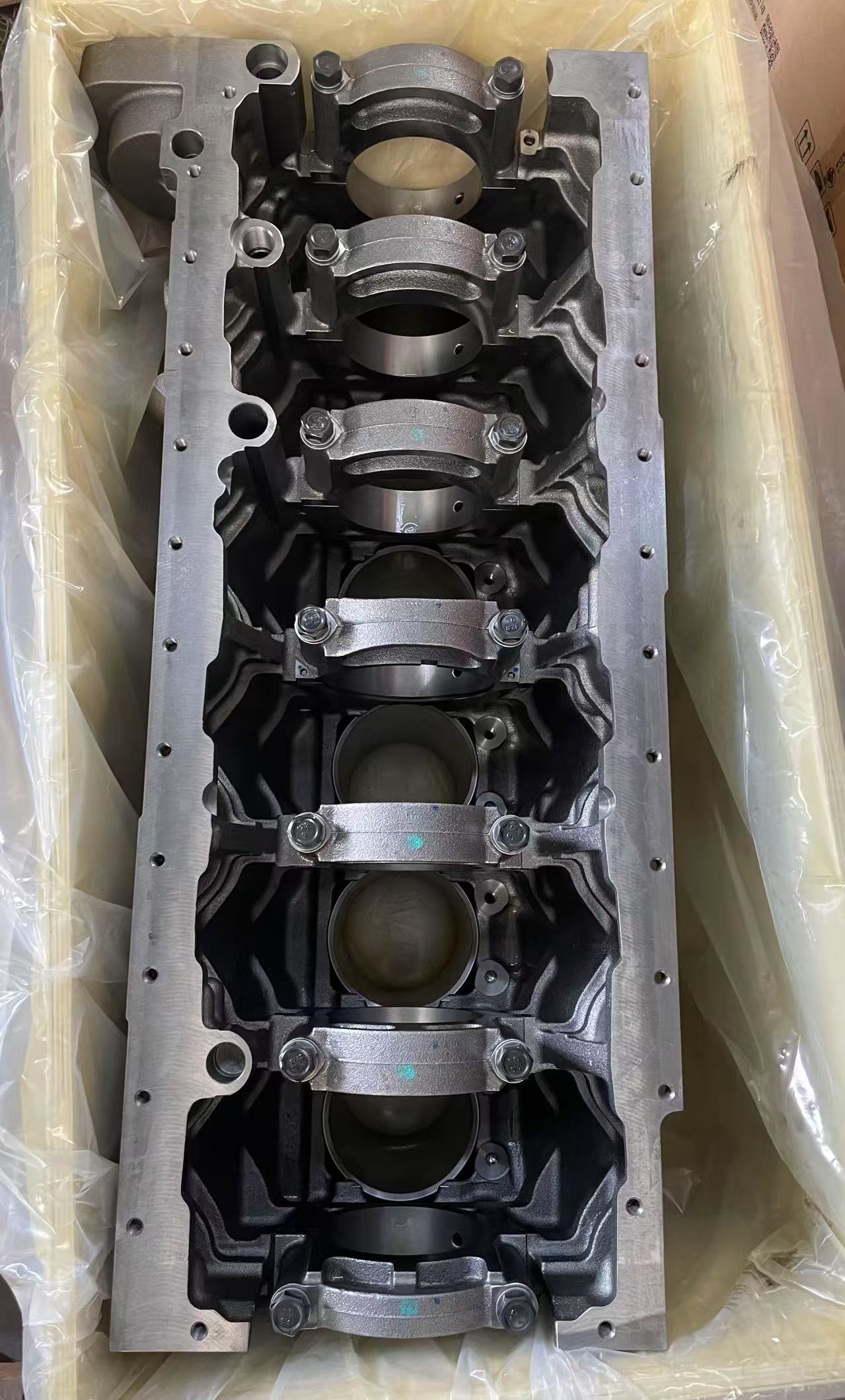 Cummins Original New XCEC QSM QSM ISM M11 Diesel Engine Cylinder Block 4060394 5440745