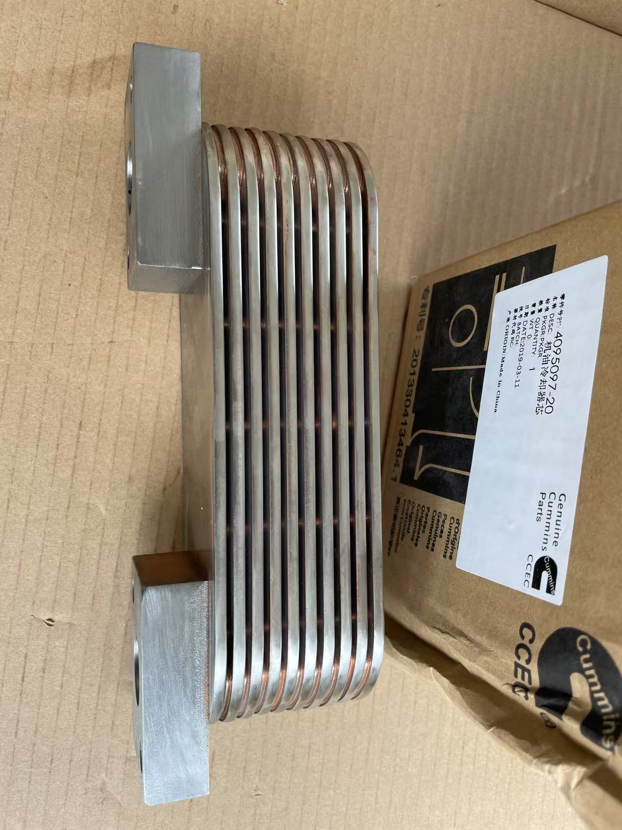 Original Cummins K19 Kta19 Diesel Engine Oil Cooler Core 4095097 3331668 3023079